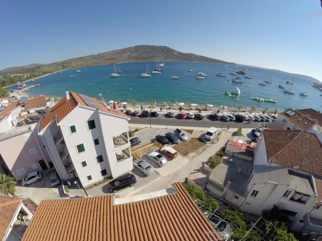 Beachfront Apartments Villa Sisa Primošten Dış mekan fotoğraf