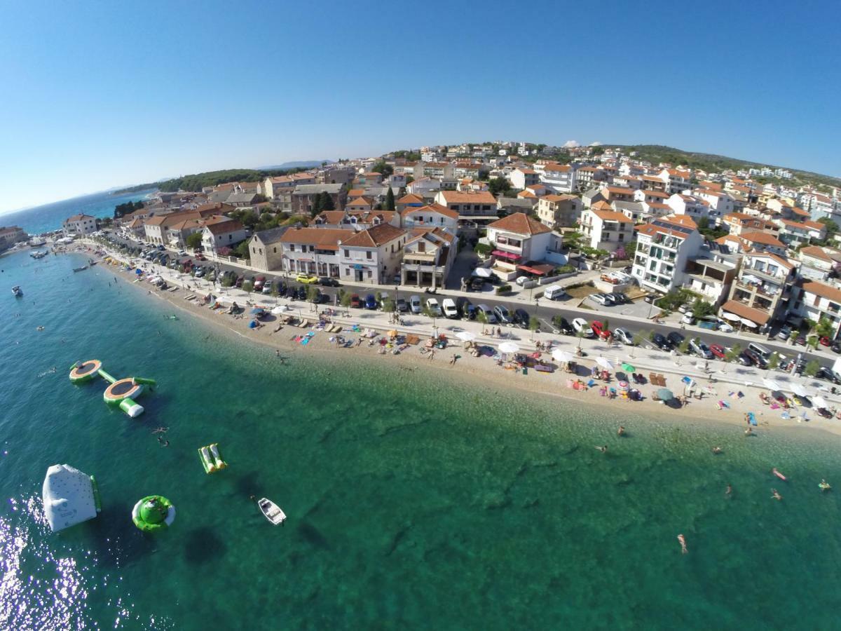 Beachfront Apartments Villa Sisa Primošten Dış mekan fotoğraf